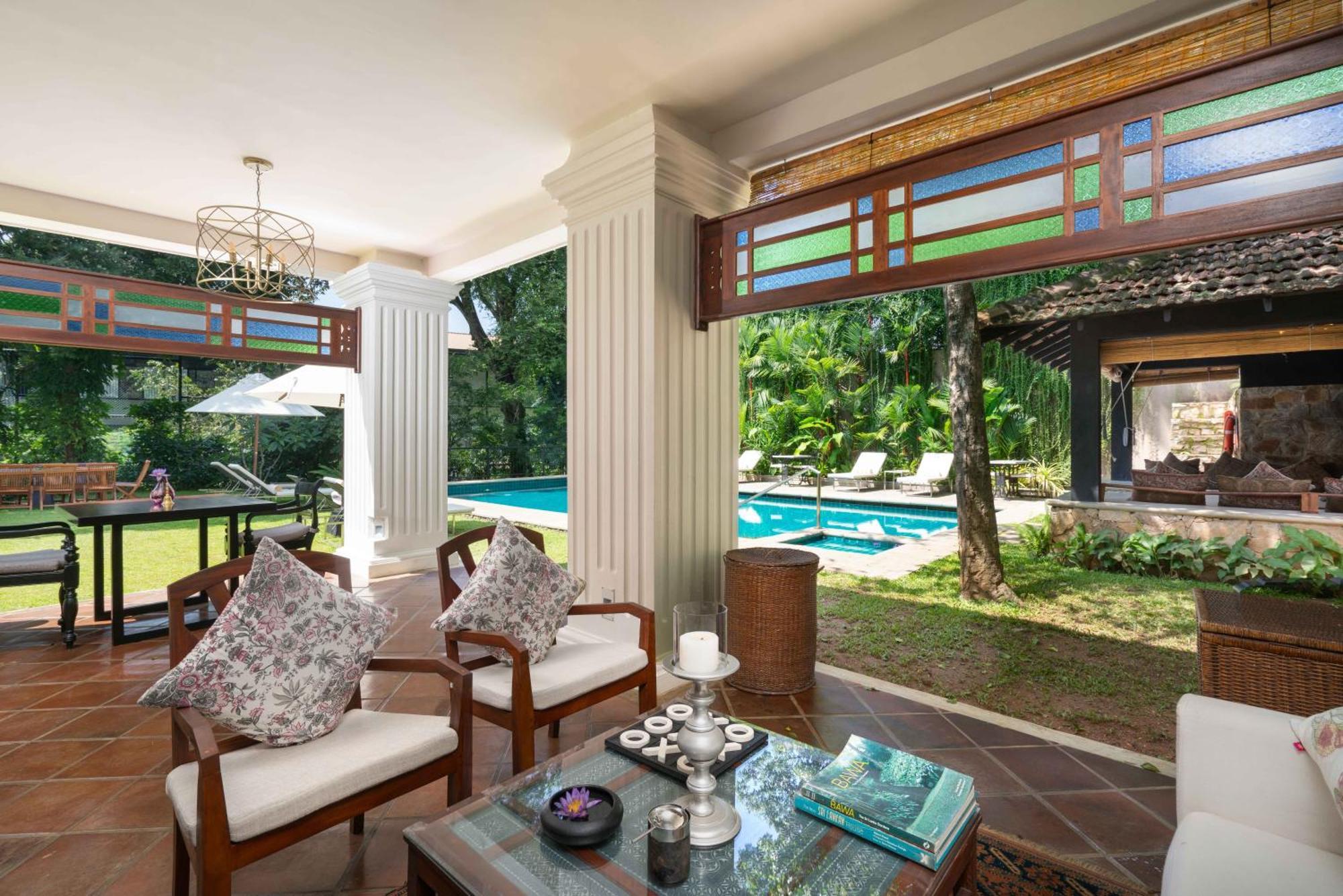 Taru Villas Канди Екстериор снимка