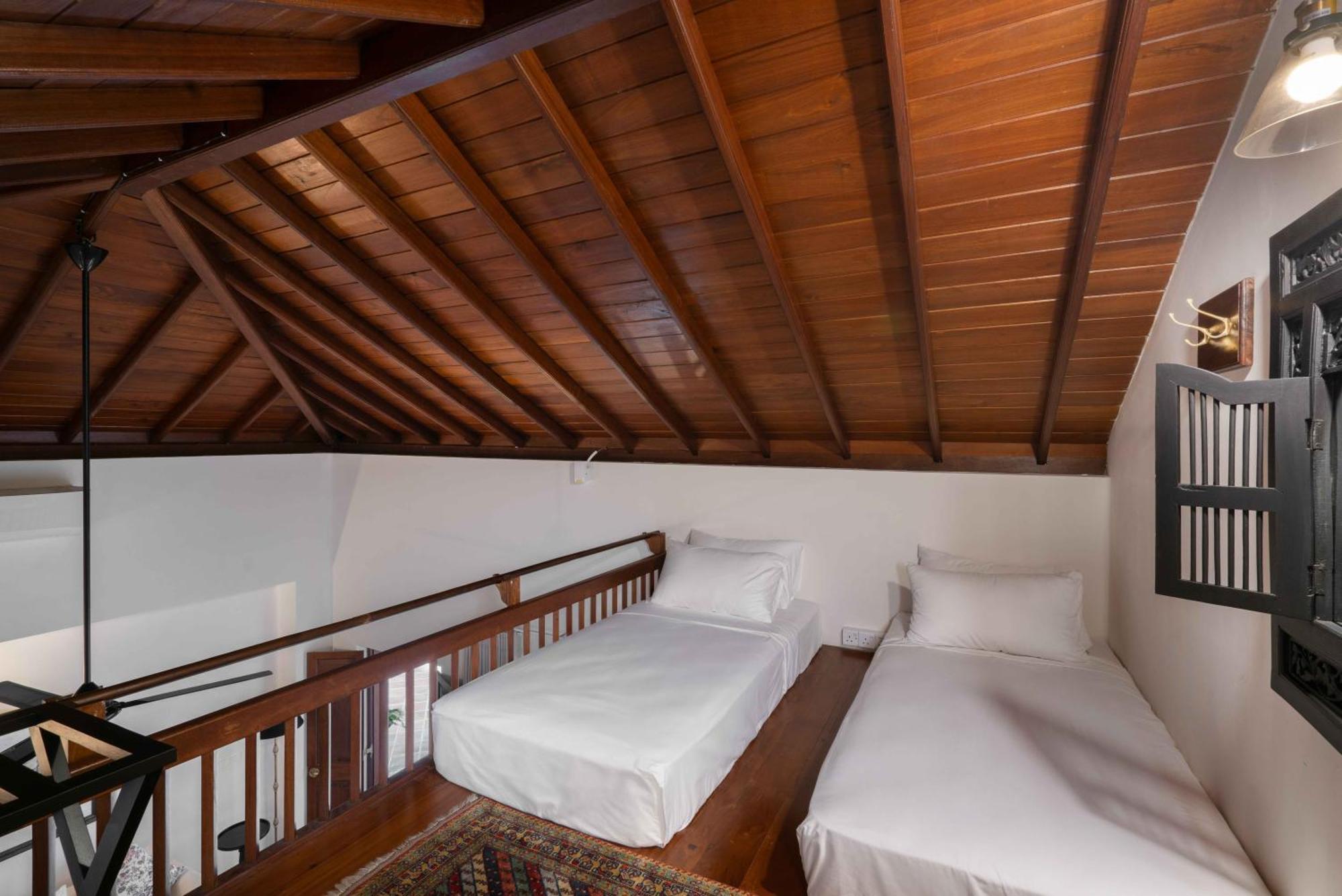 Taru Villas Канди Екстериор снимка